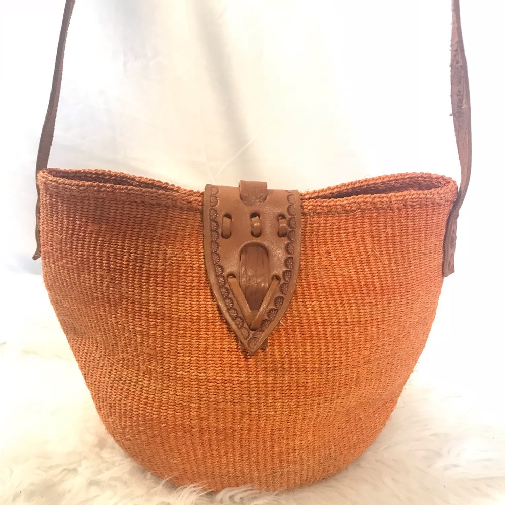 Hand Made Woven Seagrass and Leather Bag - Picture 2 of 6